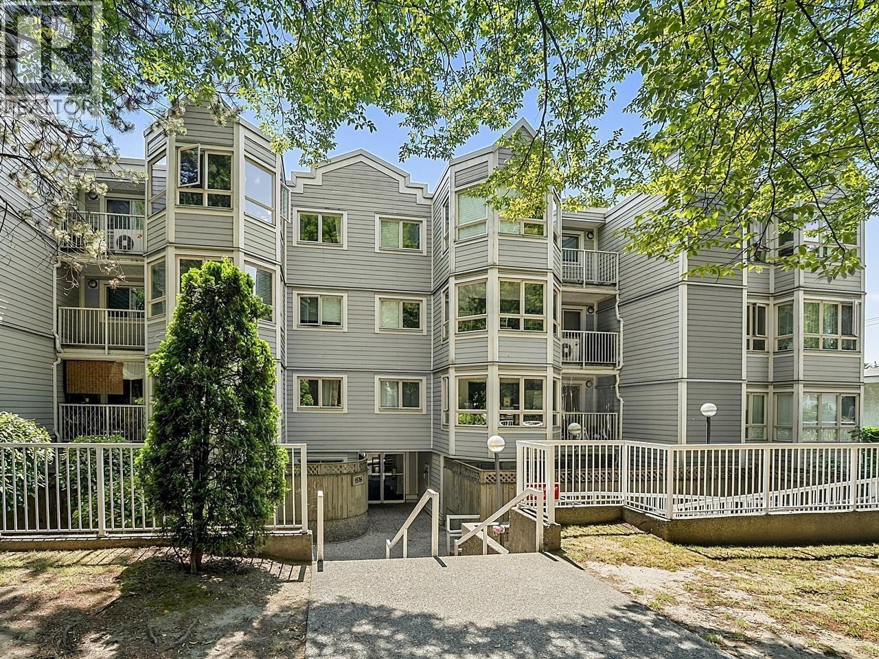 PH6-1516 E 1st Avenue, Vancouver, BC, V5N 1A5
