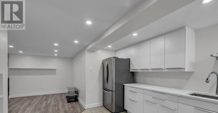 924 Rex Avenue, Ottawa, ON, K2A 2P7 - 6