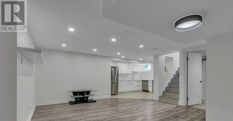 924 Rex Avenue, Ottawa, ON, K2A 2P7 - 12