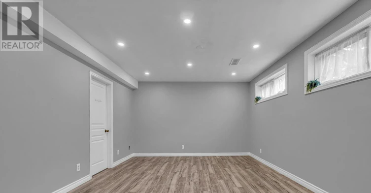 924 Rex Avenue, Ottawa, ON, K2A 2P7 - 27