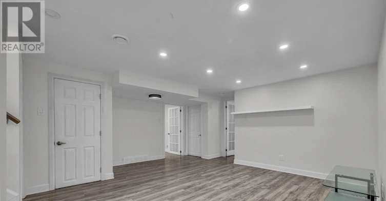 924 Rex Avenue, Ottawa, ON, K2A 2P7 - 10