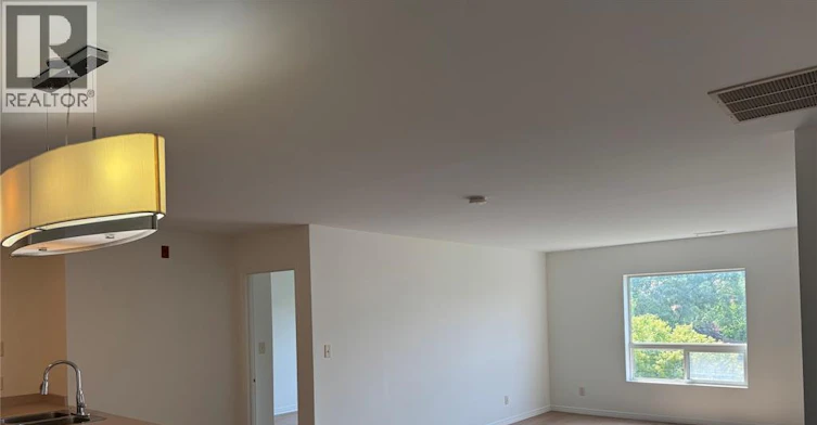 304-5000 Wyandotte, Windsor, ON, N8Y 5B8 - 6
