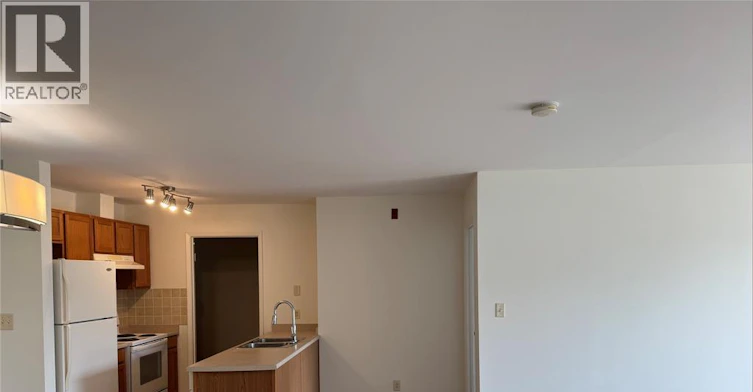 304-5000 Wyandotte, Windsor, ON, N8Y 5B8 - 4