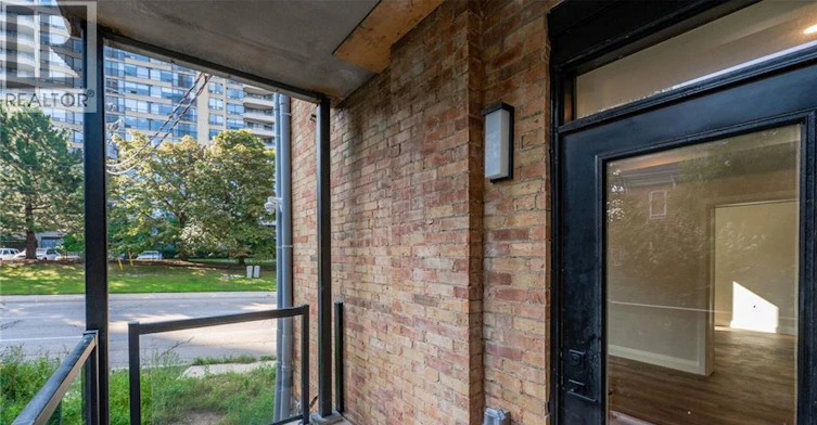 100-72 Erb Street E, Waterloo, ON, N2J 1L8 - 17