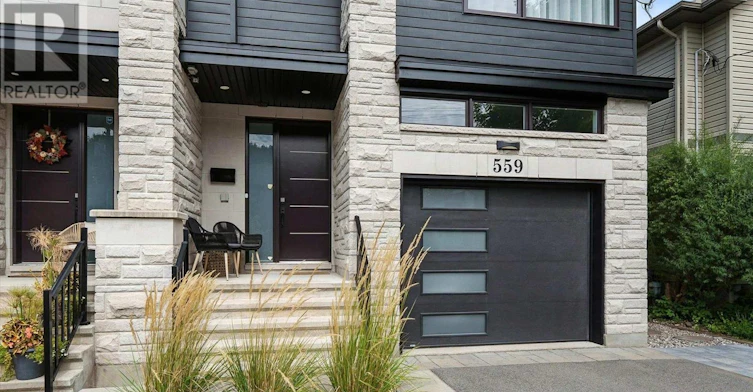 559 Mutual Street, Ottawa, ON, K1K 1C5 - 2
