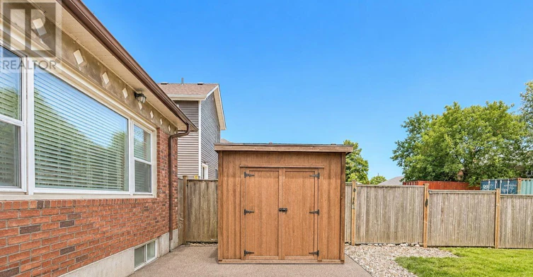 64 Pine Street N, Thorold, ON, L2V 2N9 - 23