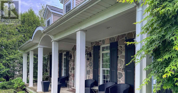 207 Beacon Lane, Saugeen Shores, ON, N0H 2L0 - 2