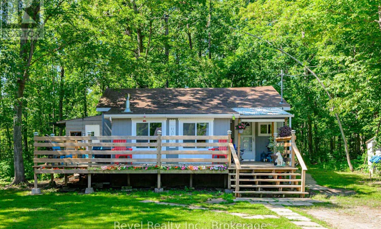 57 Rollie's Bay Road