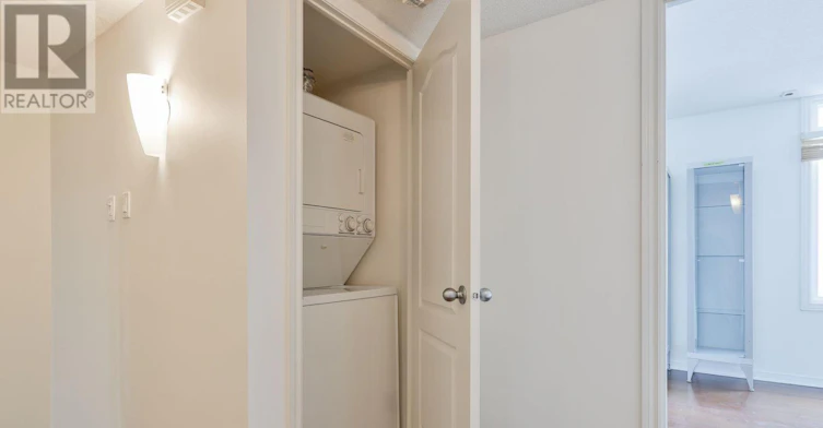 2211-12 Sudbury Street, Toronto, ON, M6J 3W7 - 14