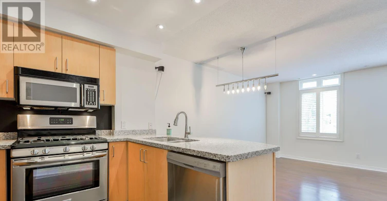 2211-12 Sudbury Street, Toronto, ON, M6J 3W7 - 4