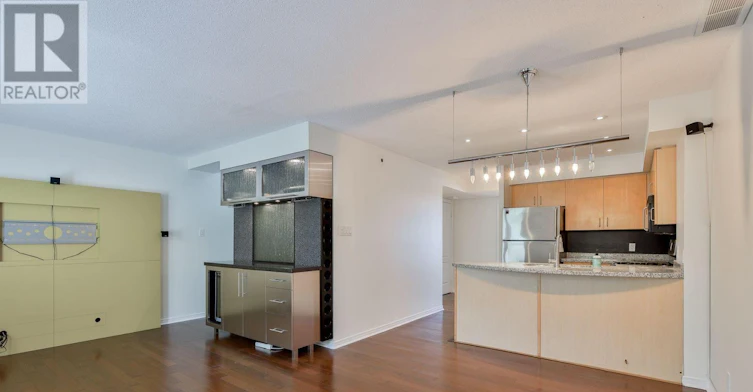 2211-12 Sudbury Street, Toronto, ON, M6J 3W7 - 8