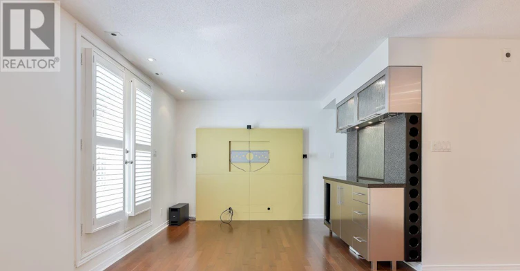 2211-12 Sudbury Street, Toronto, ON, M6J 3W7 - 3