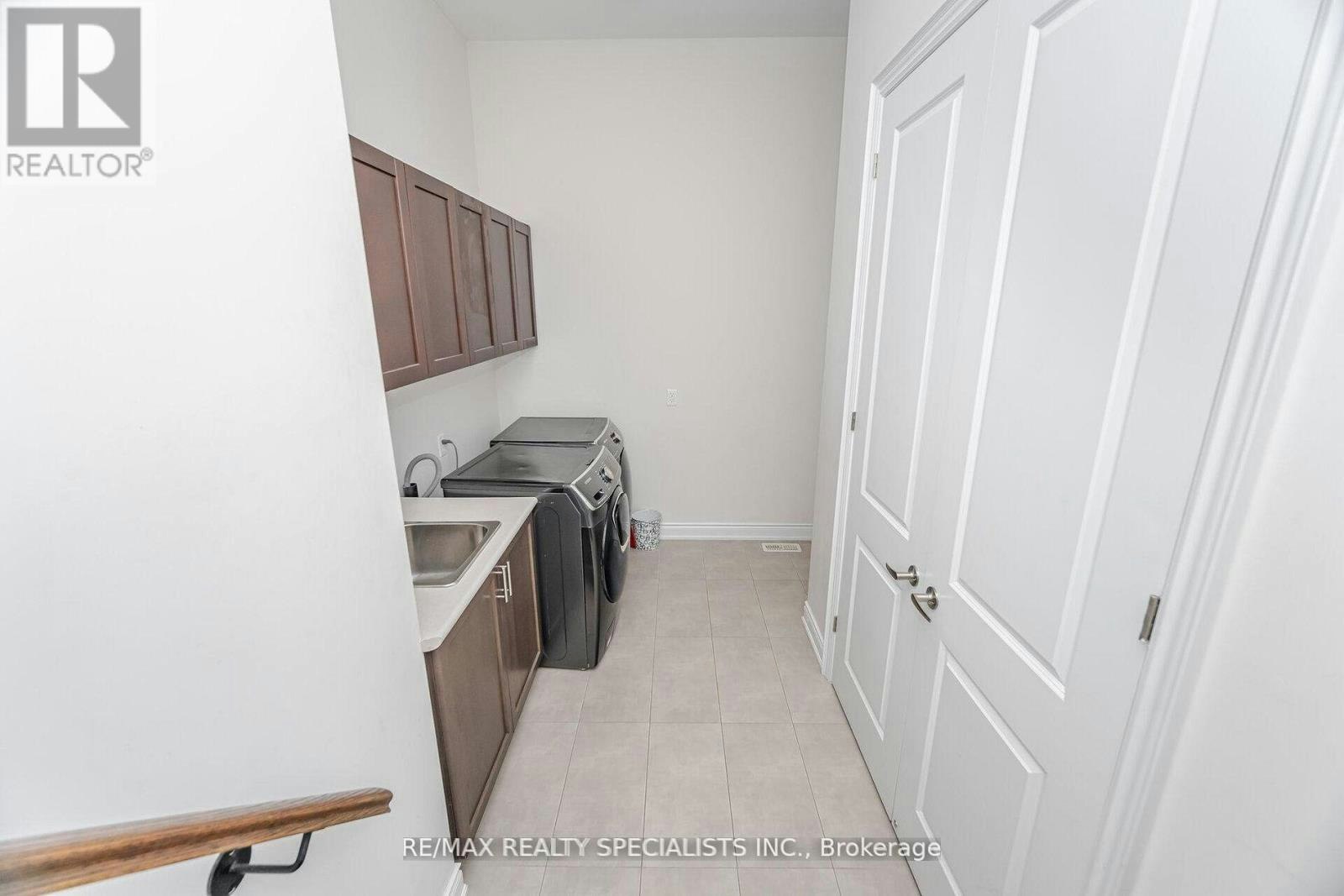 53 Threshingmills Boulevard, Oakville, ON, L6H 0V6 - 25