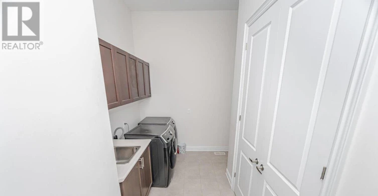 53 Threshingmills Boulevard, Oakville, ON, L6H 0V6 - 25