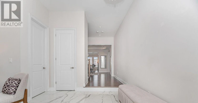 53 Threshingmills Boulevard, Oakville, ON, L6H 0V6 - 4