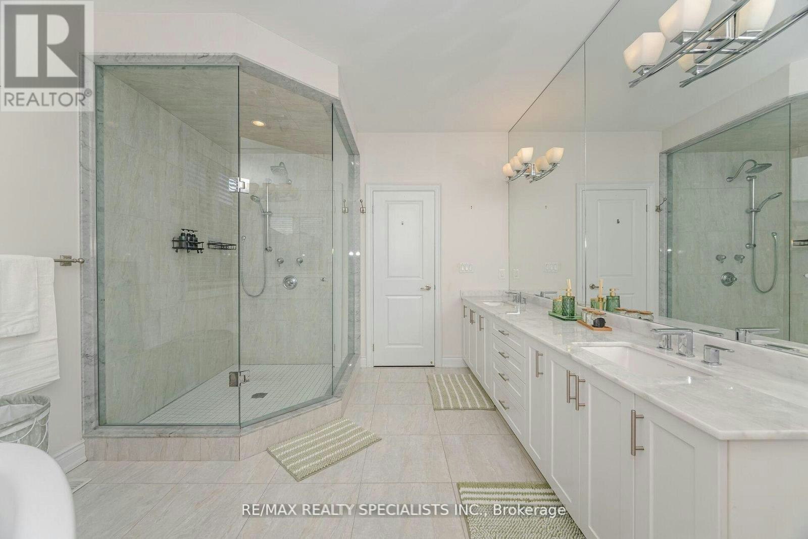 53 Threshingmills Boulevard, Oakville, ON, L6H 0V6 - 18