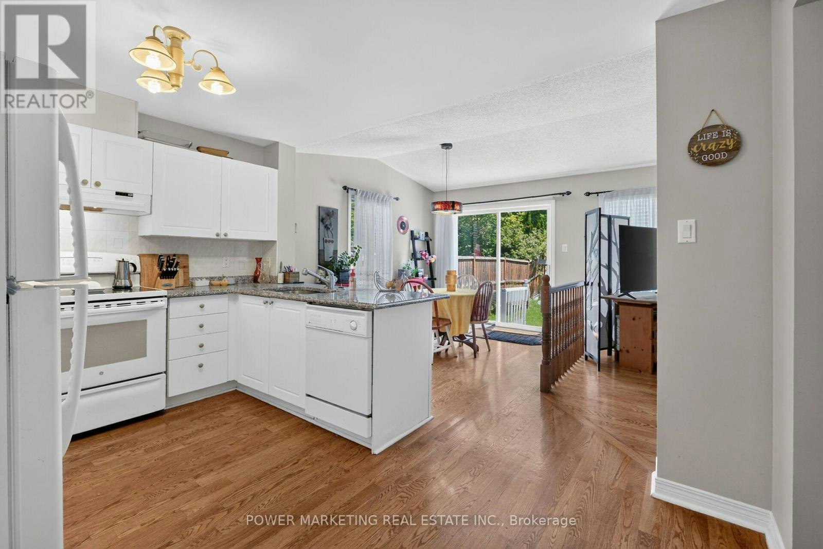 6886 Edgar Brault Street, Ottawa, ON, K1C 1L7 - 16