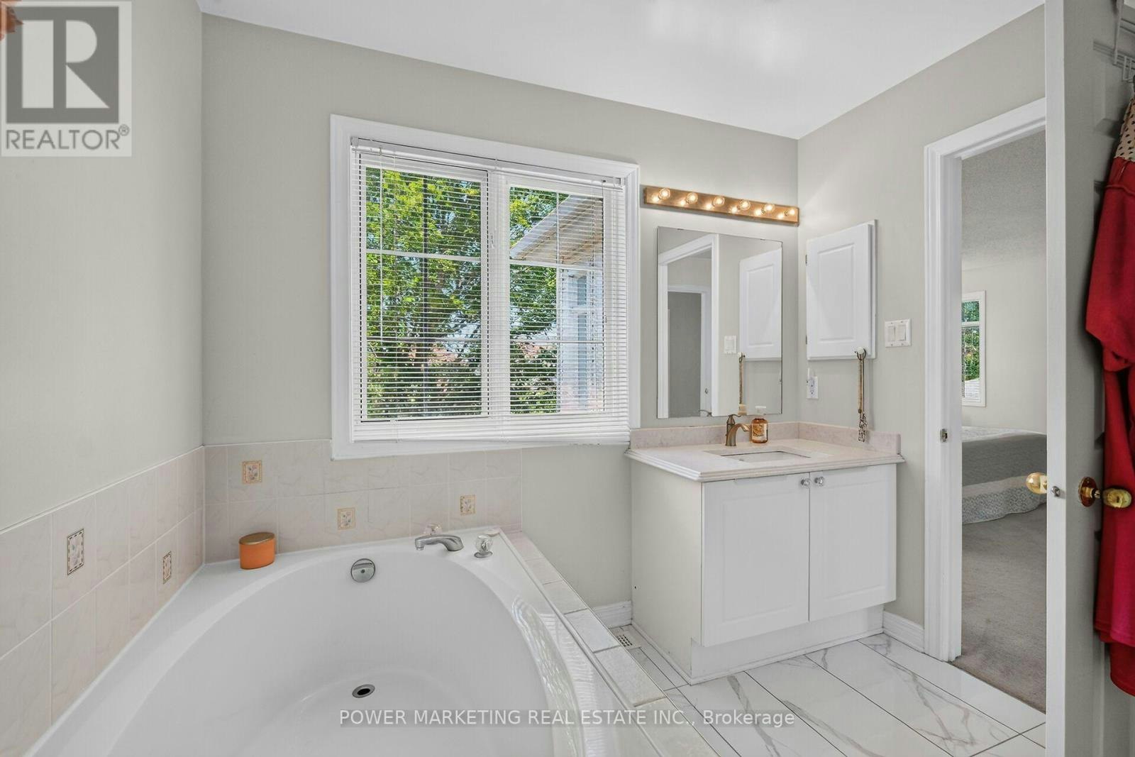 6886 Edgar Brault Street, Ottawa, ON, K1C 1L7 - 40