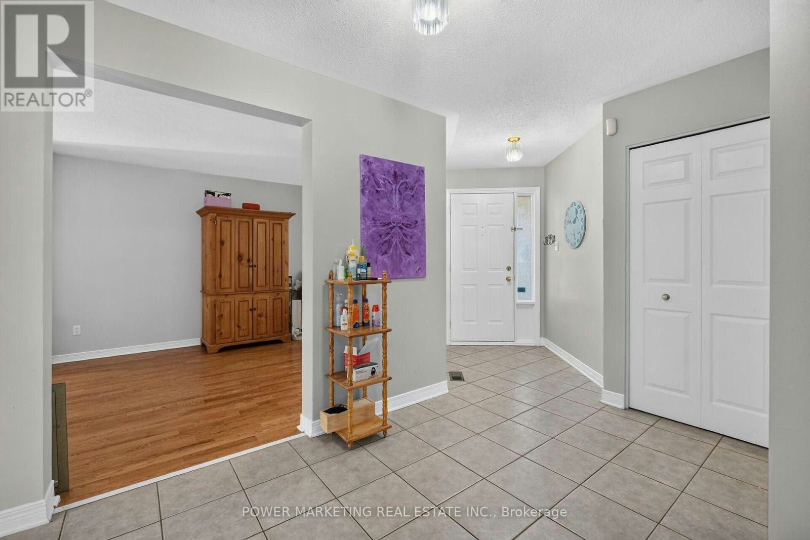 6886 Edgar Brault Street, Ottawa, ON, K1C 1L7 - 7