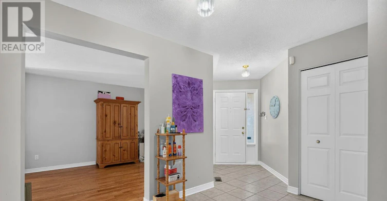 6886 Edgar Brault Street, Ottawa, ON, K1C 1L7 - 7