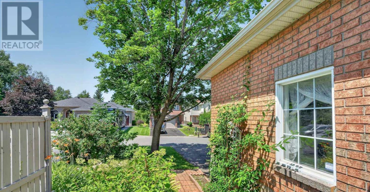 6886 Edgar Brault Street, Ottawa, ON, K1C 1L7 - 4