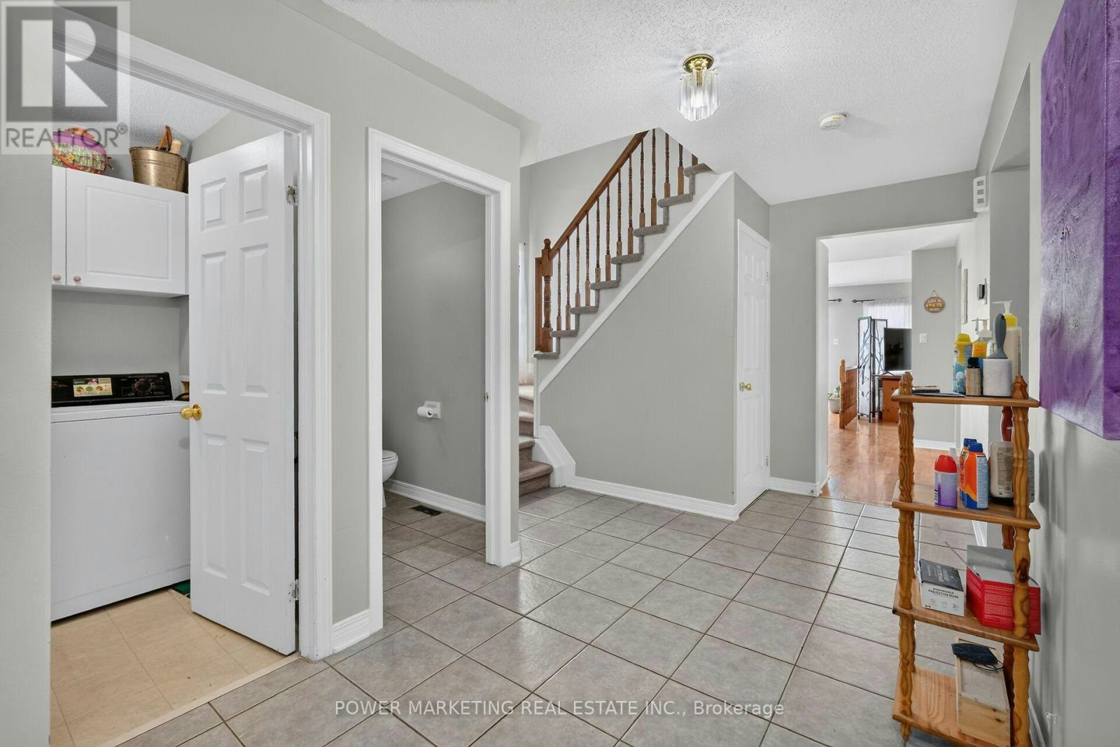 6886 Edgar Brault Street, Ottawa, ON, K1C 1L7 - 8