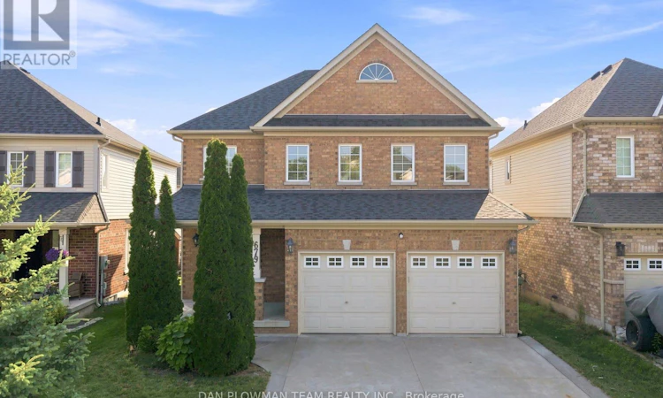679 Oxbow Crescent
