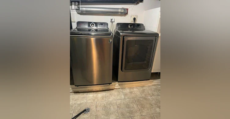 BASEMENT-17 Keystone Avenue, Toronto, ON, M4C 1G9 - 11