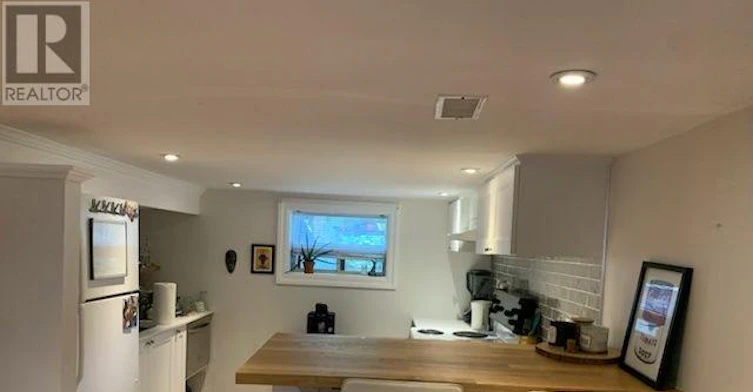 BASEMENT-17 Keystone Avenue, Toronto, ON, M4C 1G9 - 6