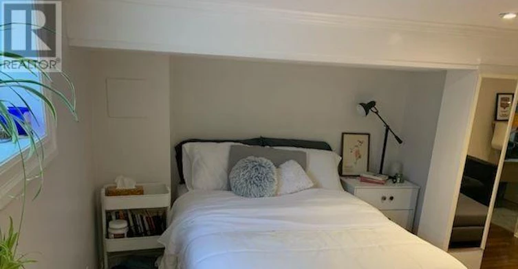 BASEMENT-17 Keystone Avenue, Toronto, ON, M4C 1G9 - 9