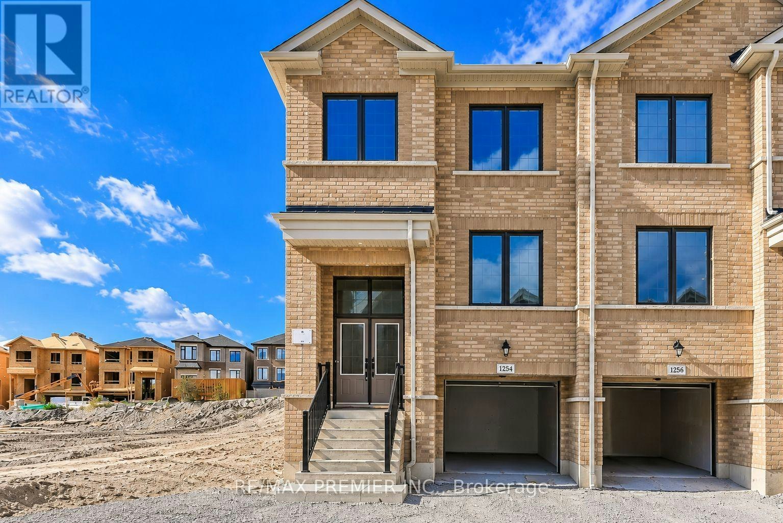 1284 Winding Woods Trail, Pickering, ON, L1X 0R9