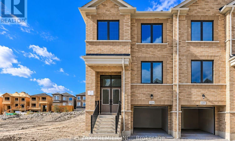 1284 Winding Woods Trail