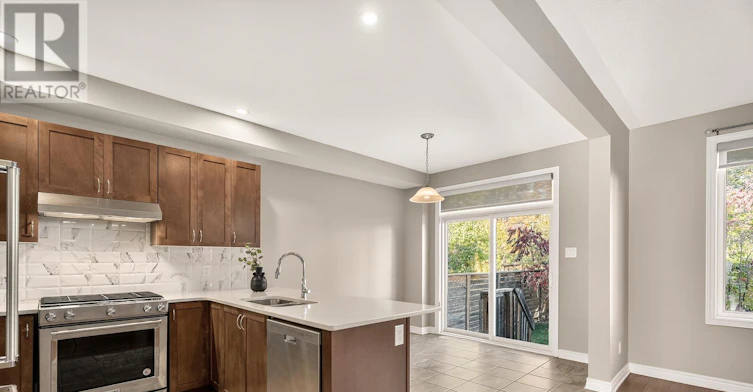 619 Geranium Walk, Ottawa, ON, K2S 2J3 - 6