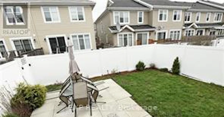 207 Hidden Meadow Avenue, Ottawa, ON, K1T 0C2 - 9