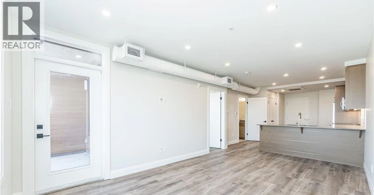 102-72 Erb Street E, Waterloo, ON, N2J 1L8 - 7