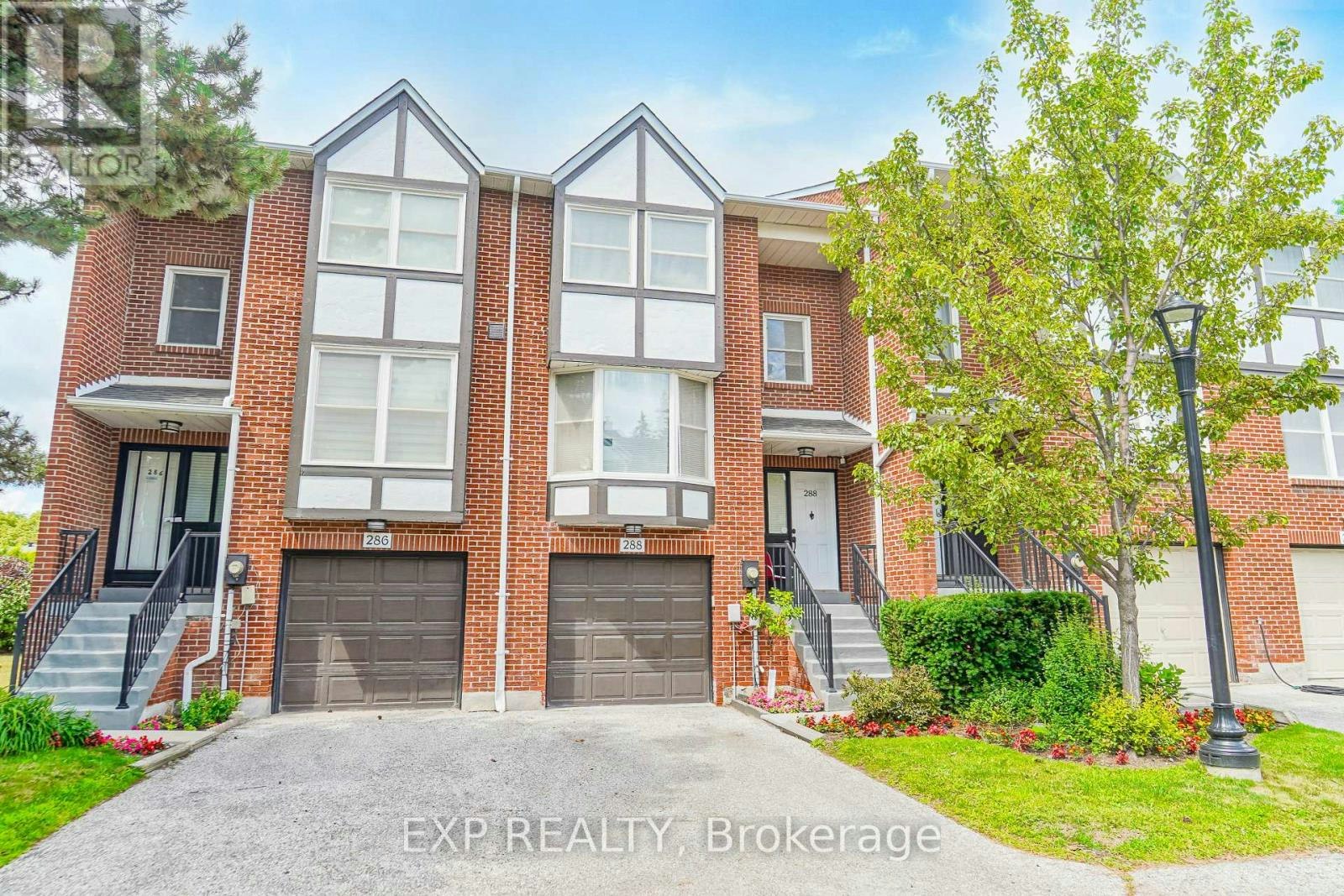 288 Simonston Boulevard, Markham, ON, L3T 4T5