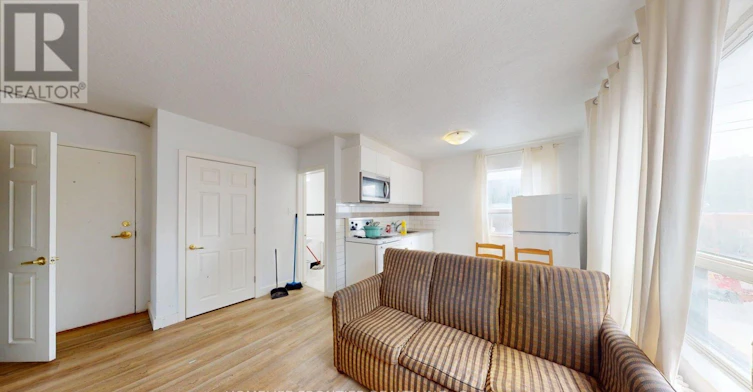 4-1110 Weston Road, Toronto, ON, M6N 3S4 - 3