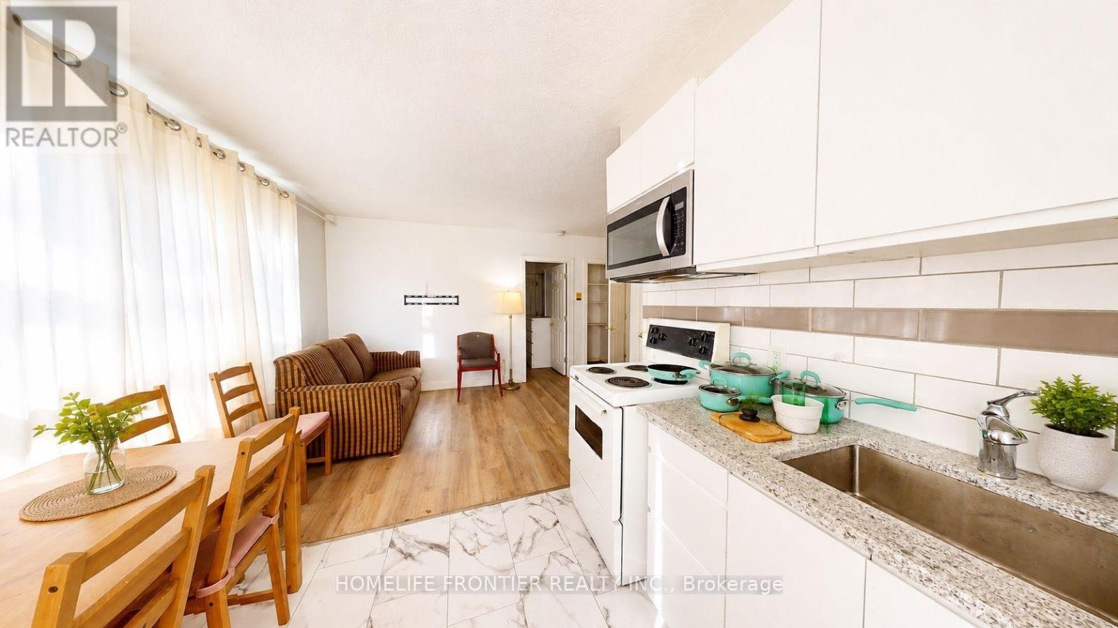 4-1110 Weston Road, Toronto, ON, M6N 3S4 - 3