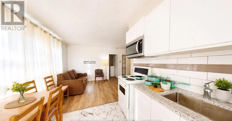 4-1110 Weston Road, Toronto, ON, M6N 3S4 - 3