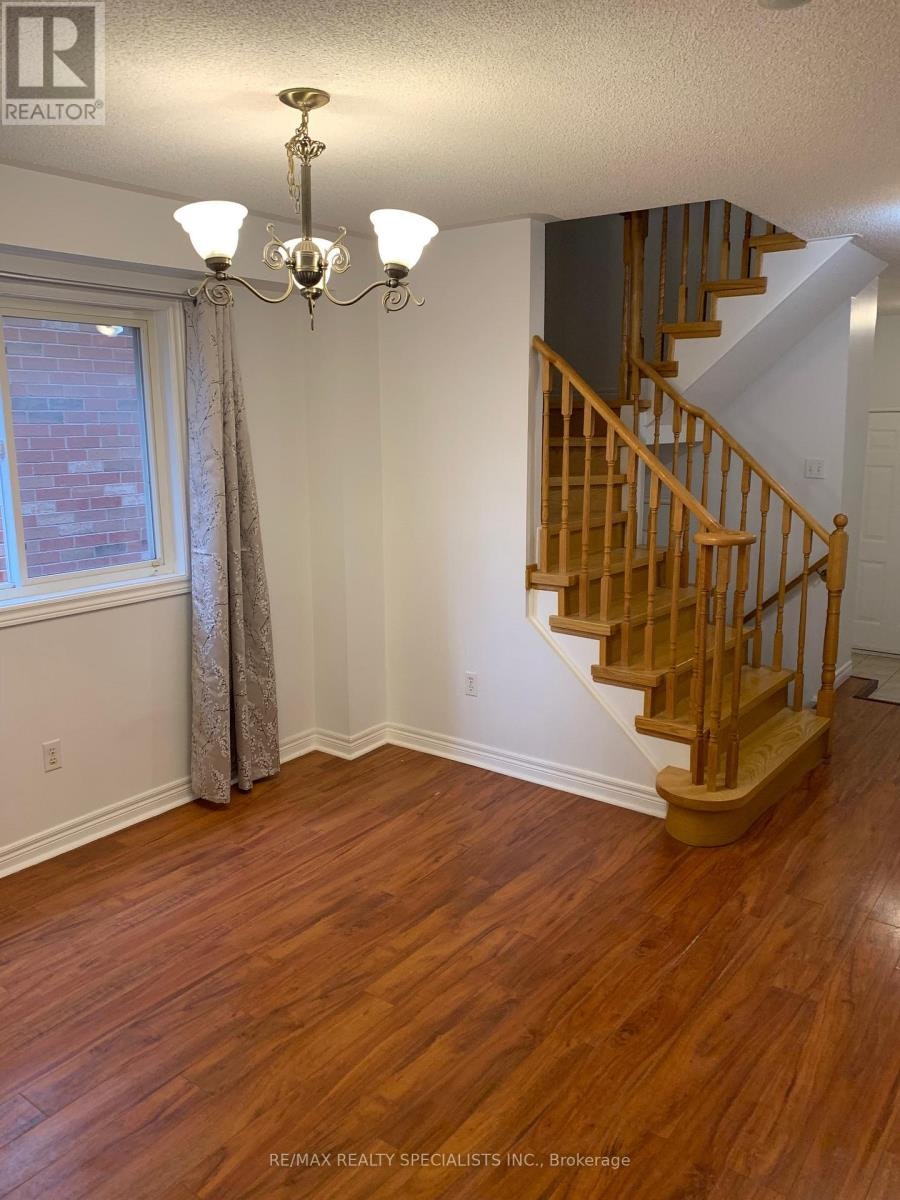 10 Ashmere Road, Brampton, ON, L7A 1R3 - 3