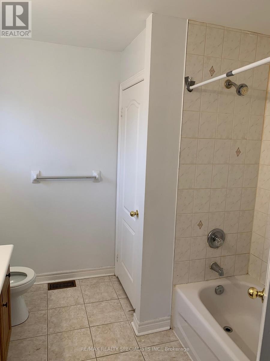 10 Ashmere Road, Brampton, ON, L7A 1R3 - 12