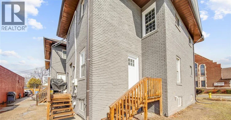 1691 Dougall, Windsor, ON, N8X 1S4 - 22