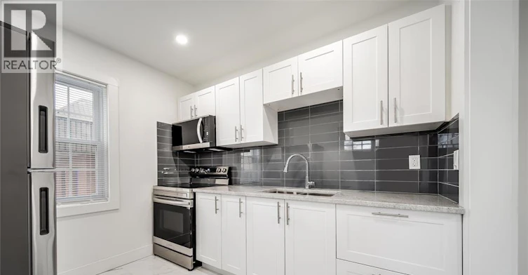 1691 Dougall, Windsor, ON, N8X 1S4 - 3
