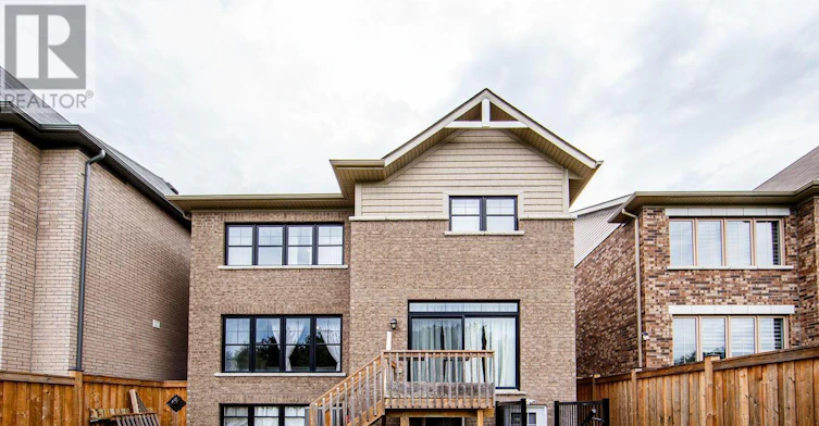 MAIN-33 Bremner Street, Whitby, ON, L1R 1W5 - 50