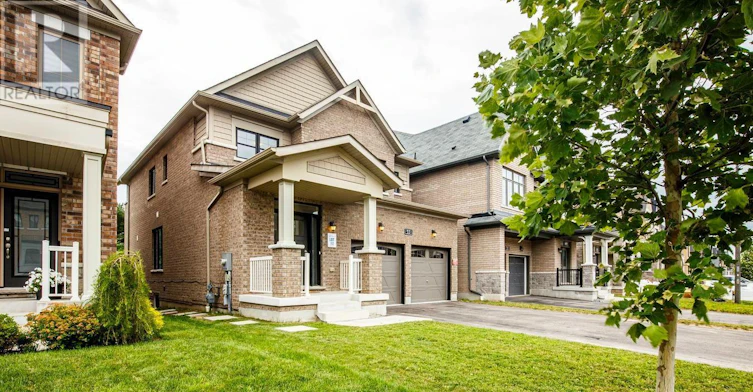 MAIN-33 Bremner Street, Whitby, ON, L1R 1W5 - 3