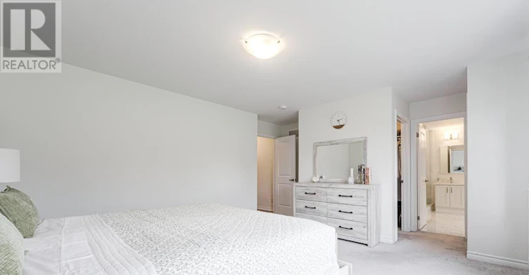 MAIN-33 Bremner Street, Whitby, ON, L1R 1W5 - 30
