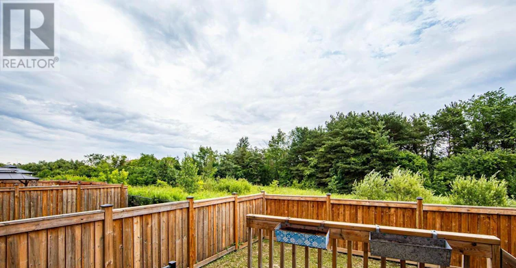 MAIN-33 Bremner Street, Whitby, ON, L1R 1W5 - 47