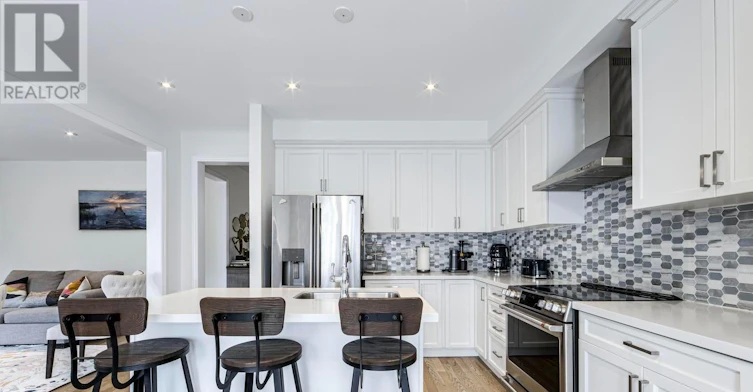 MAIN-33 Bremner Street, Whitby, ON, L1R 1W5 - 18