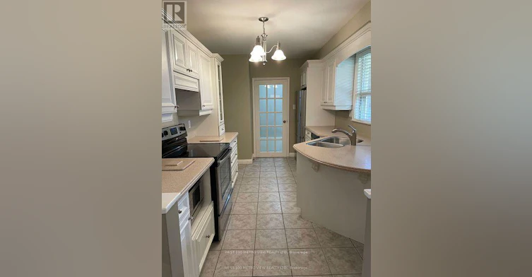 48 Forster Park Drive NORTH, Oakville, ON, L6K 1Z3 - 3