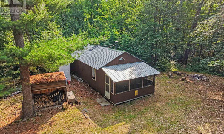 3498 Darling Road N